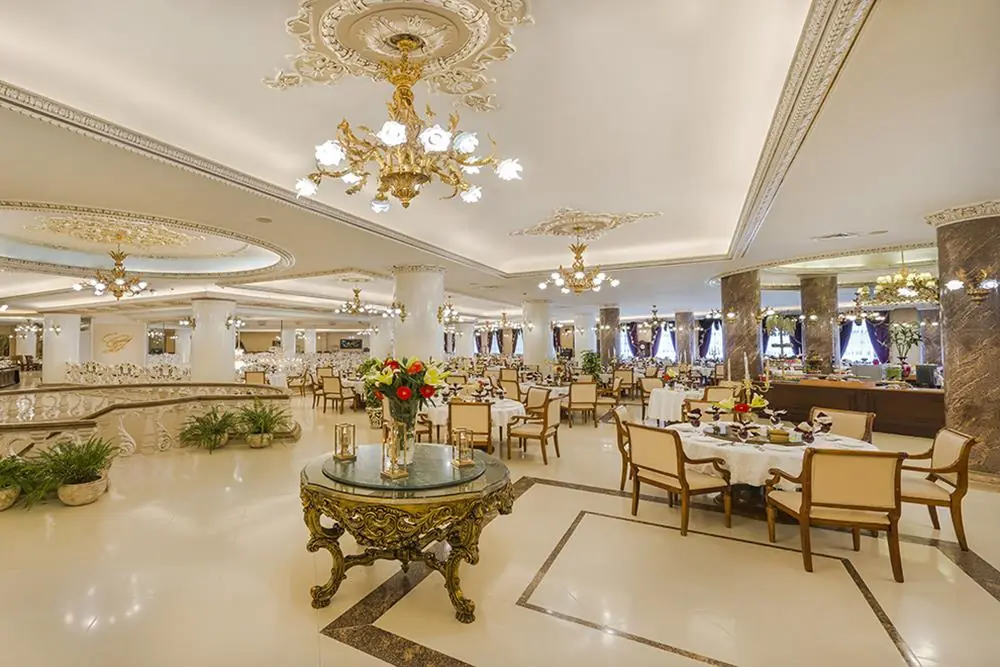 رستوران ترنم و ترمه شعبه 136