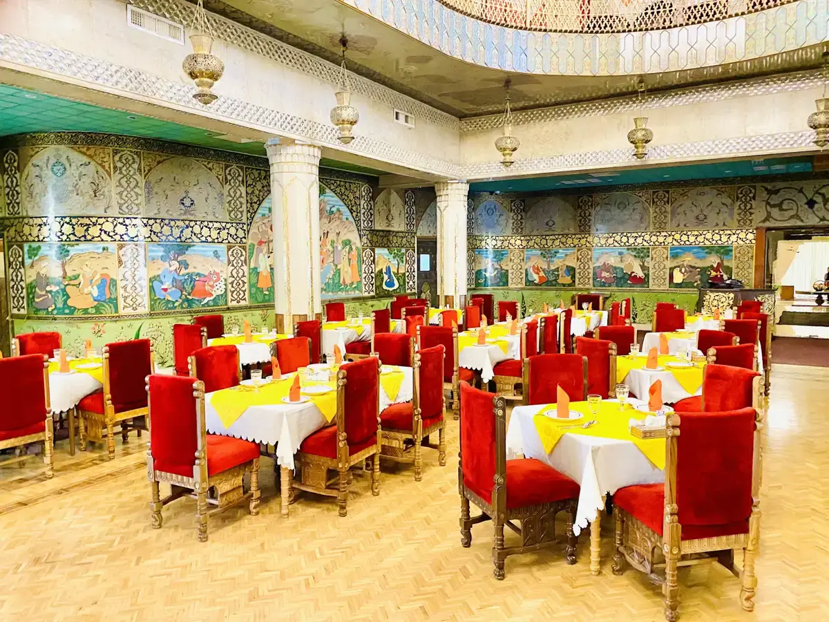 رستوران هتل عباسی