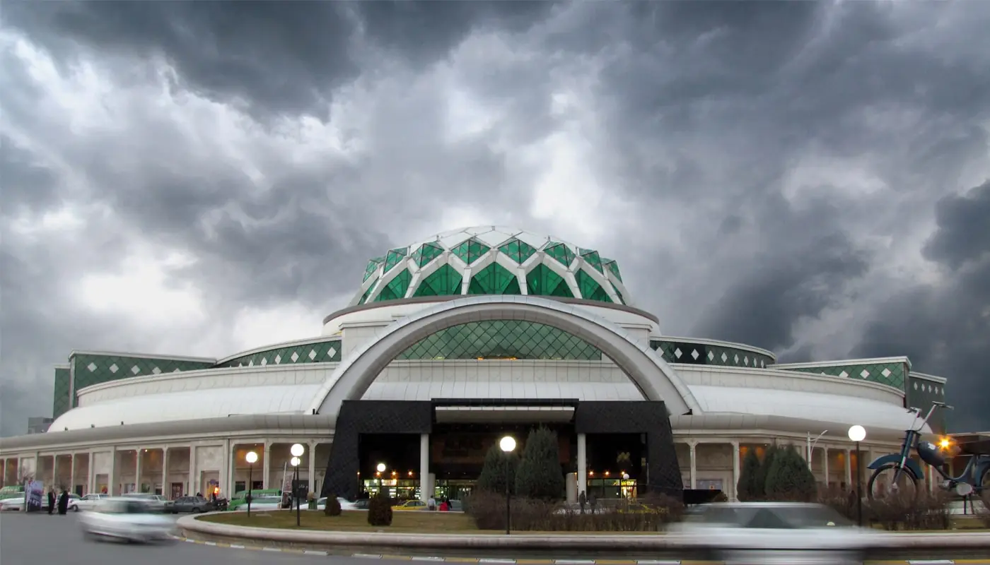 مرکز خرید الماس شرق شعبه 135